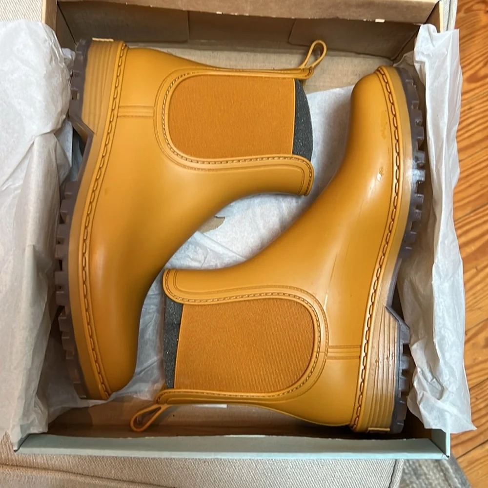 Toni Pons Rain Ankle Boot in Ocre, U.S. Size 8 - Picture 8 of 8